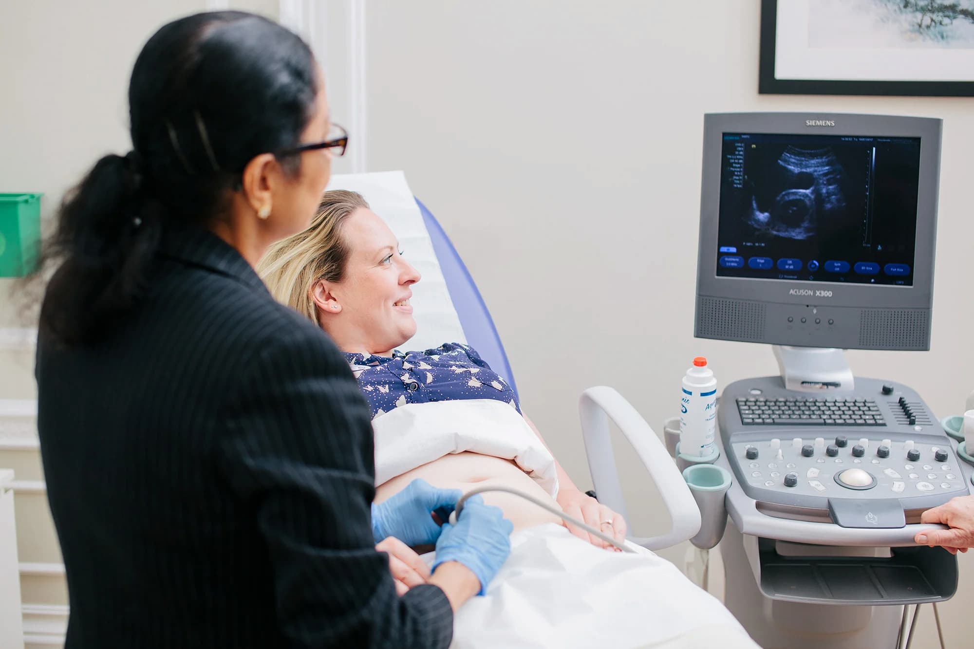 Dr Venkat scanning a fertility patient